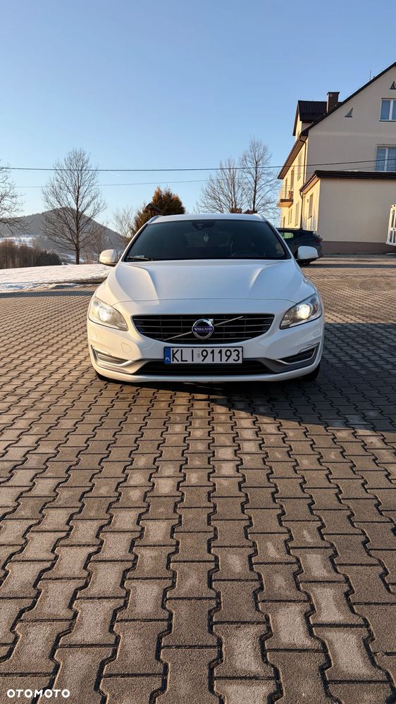 Volvo V60 D4 Summum - 2