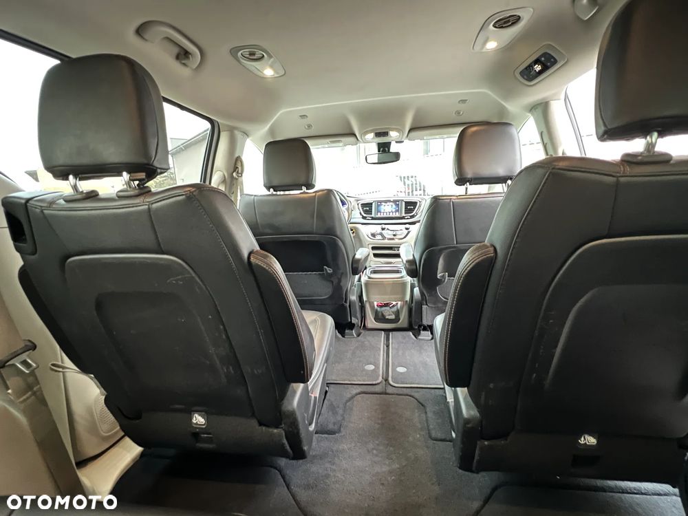 Chrysler Pacifica - 31