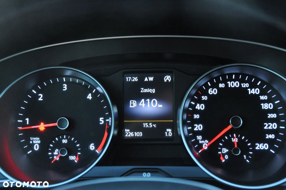 Volkswagen Passat Variant - 38