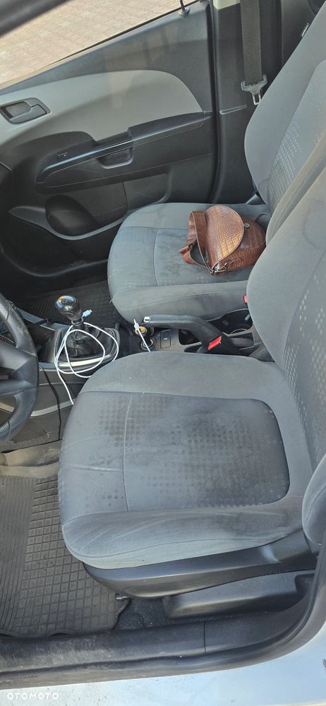 Chevrolet Aveo 1.2 LS - 8