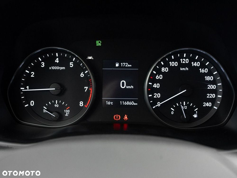 Hyundai i30 1.5 DPI Classic + - 13