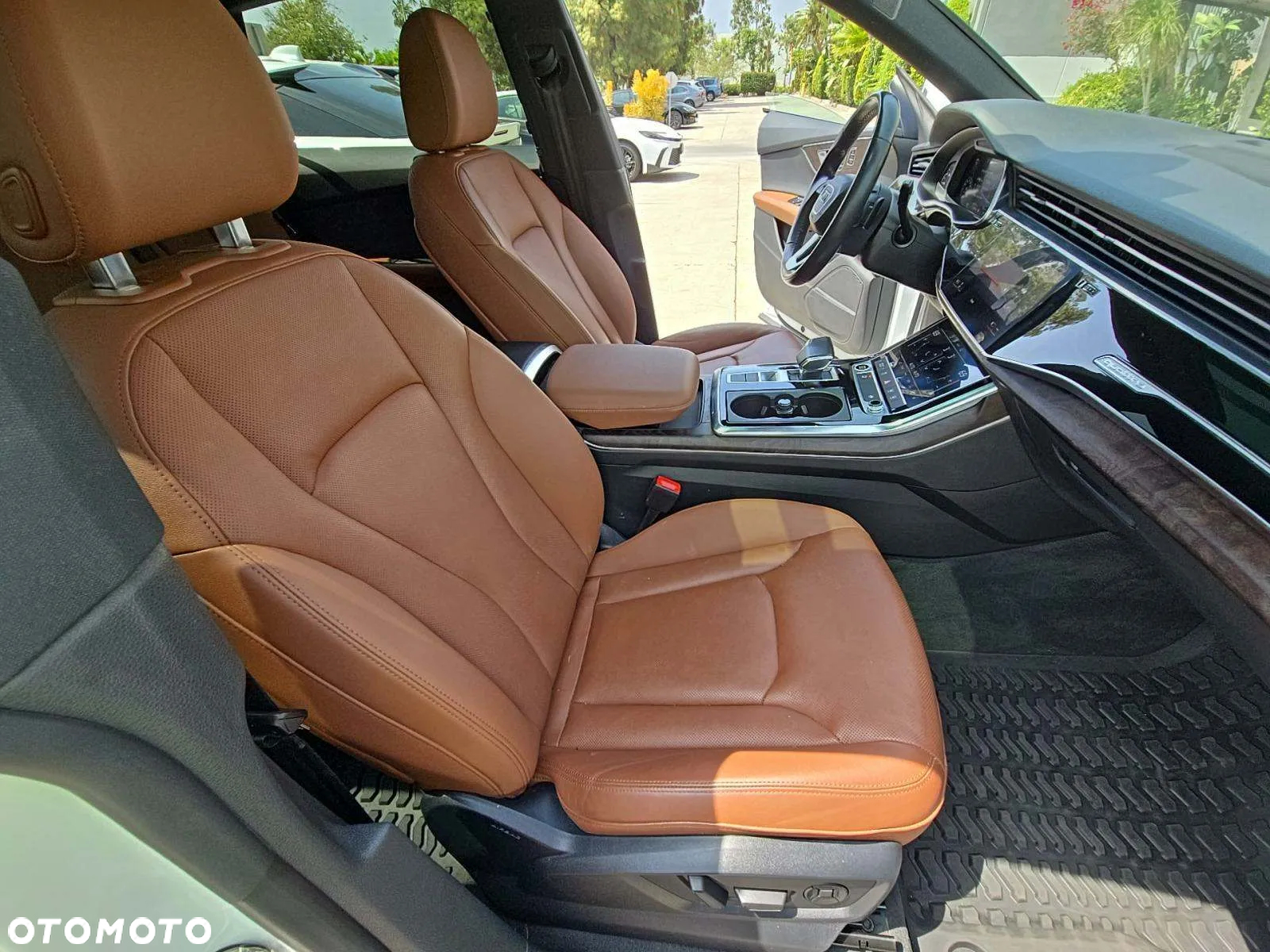 Audi Q8 - 8