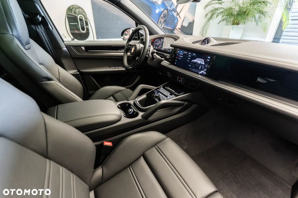 Porsche Cayenne E-Hybrid PHEV Black Edition - 14