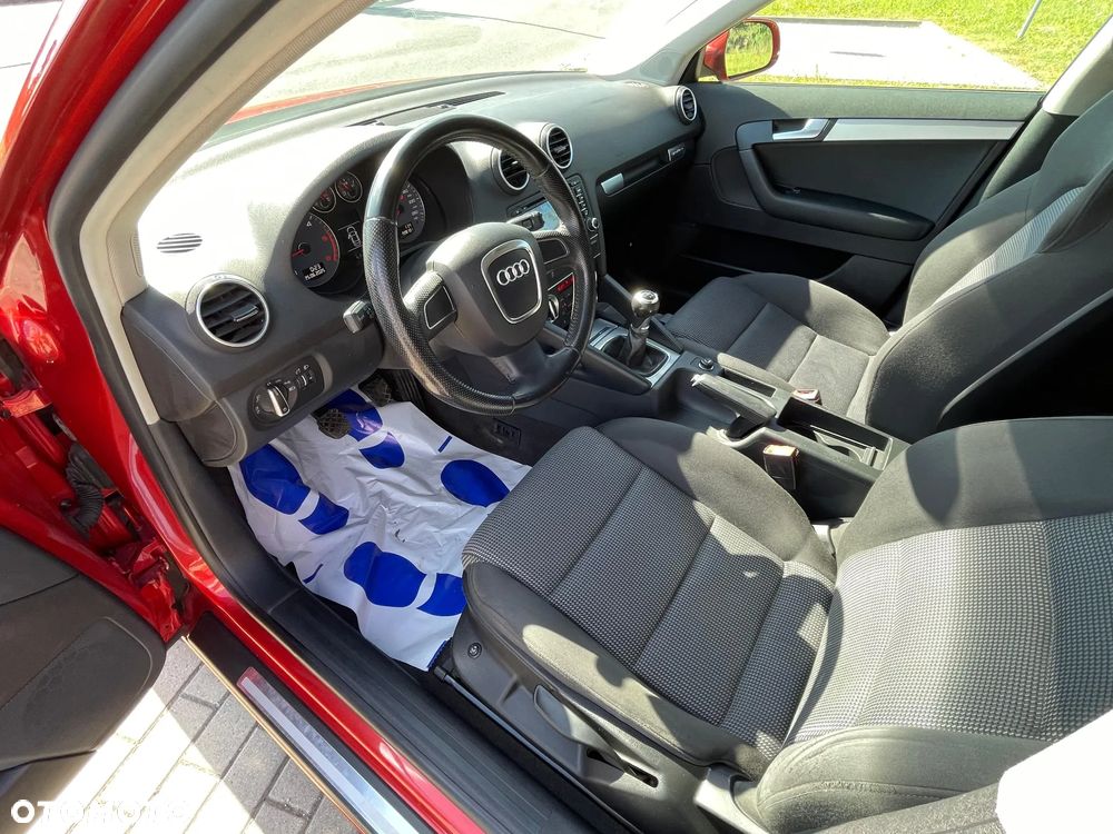 Audi A3 Sportback 2.0 TDI DPF quattro S line Sportpaket plus - 9