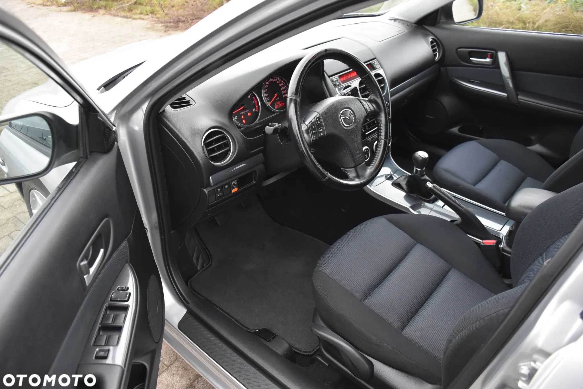 Mazda 6 2.0 Exclusive + - 15
