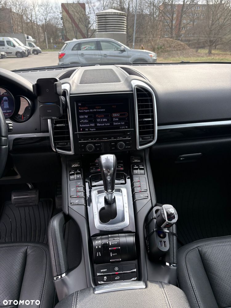 Porsche Cayenne - 8