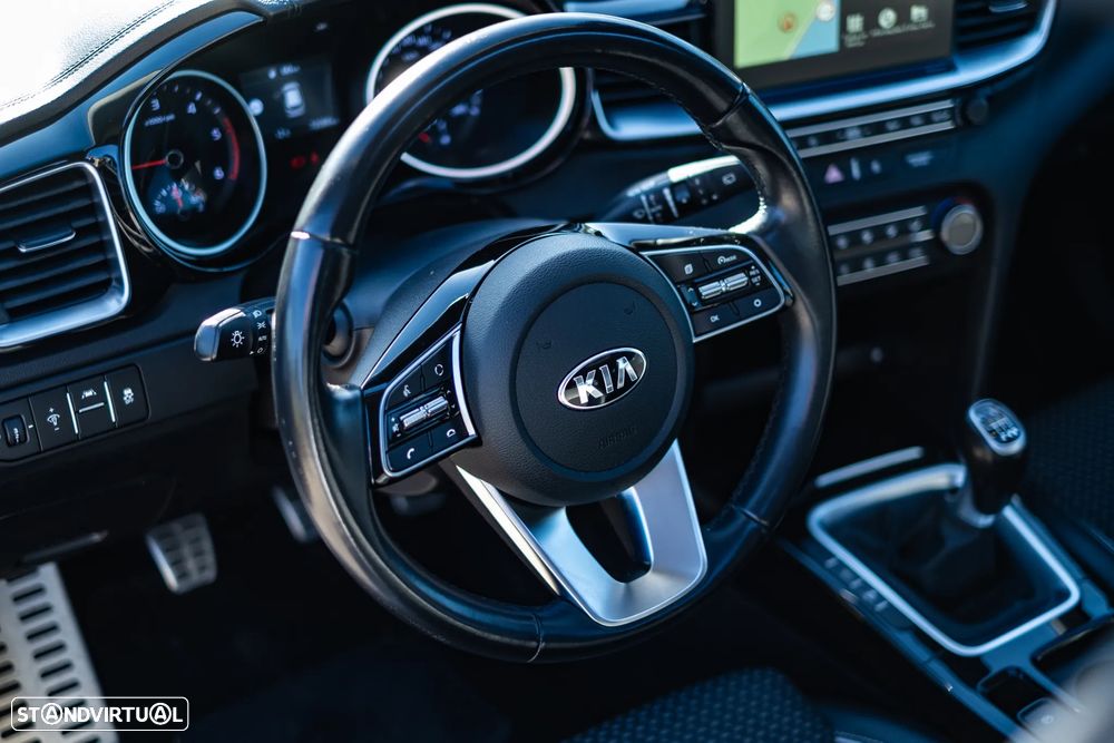 Kia Ceed 1.6 CRDi GT Line - 10