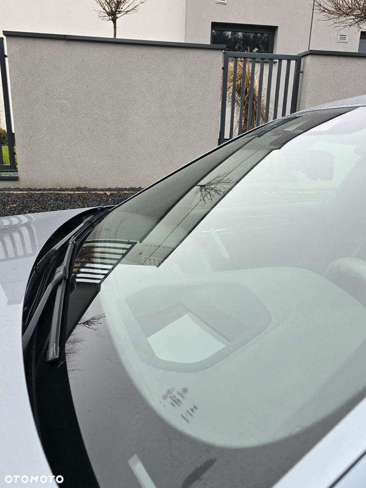 BMW Seria 5 530e iPerformance M Sport sport - 32