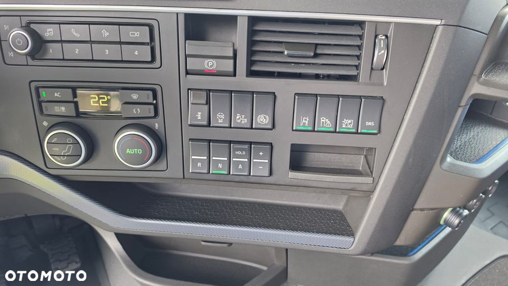 Volvo ///FH///500///2023/// GLOBETROTTER///XXL///FULLLED/// VIRTUAL COCPIT///KLIMATYZACJA POSTOJOWA///ALUFELGI///RADARY/// KAMERA///WYŚWIETLACZ OBCIĄŻENIA/// ZABUDOWY MIĘDZYOSIOWE/// STAN BARDZO DOBRY - 33