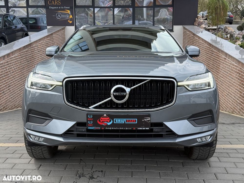 Volvo XC 60 B4 MHEV AWD Momentum Pro - 2