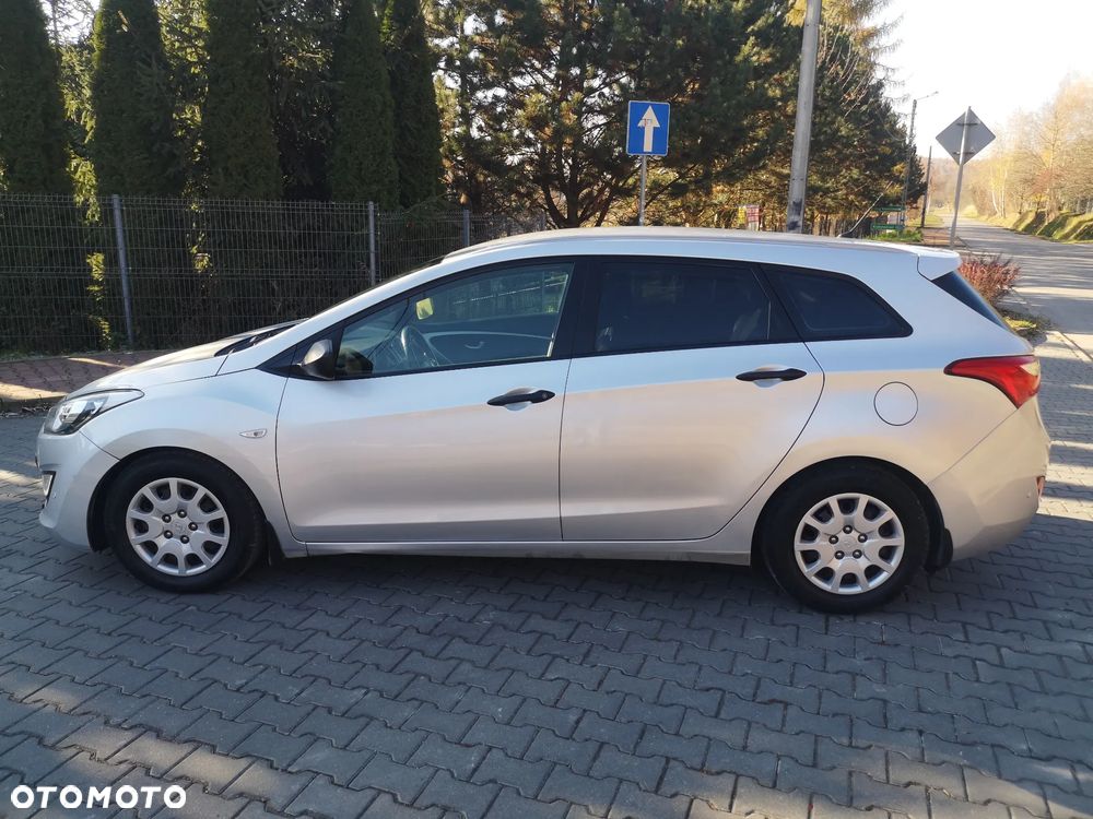 Hyundai i30 1.6 CRDi Trend - 9