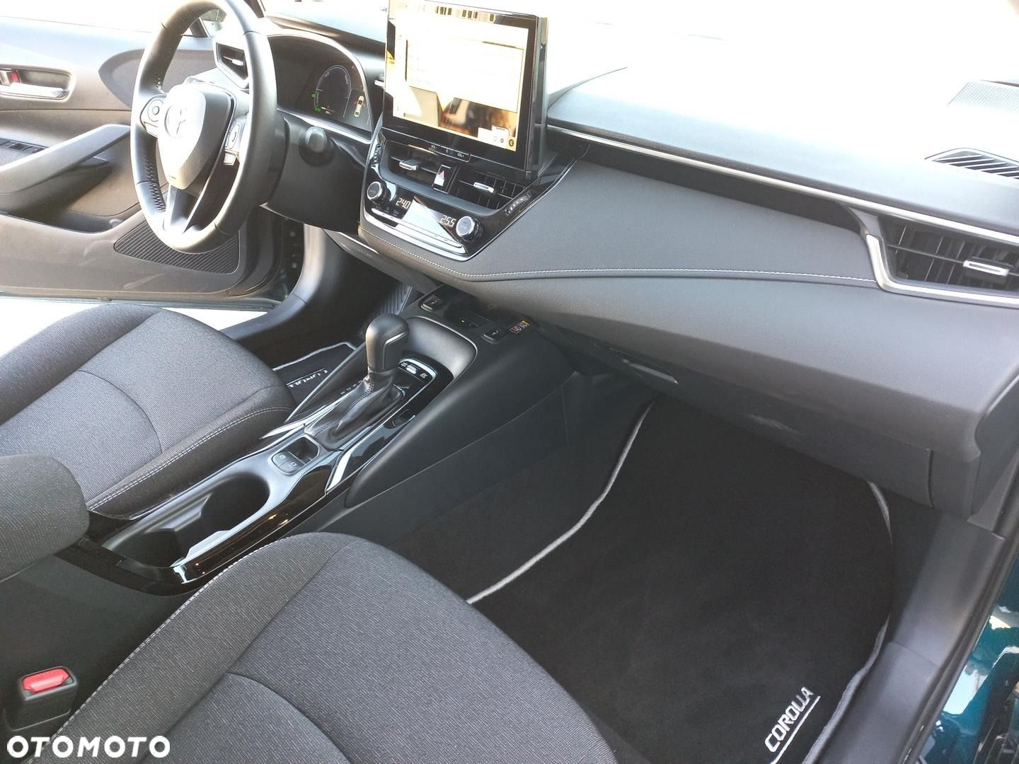 Toyota Corolla 1.8 Hybrid Style - 16