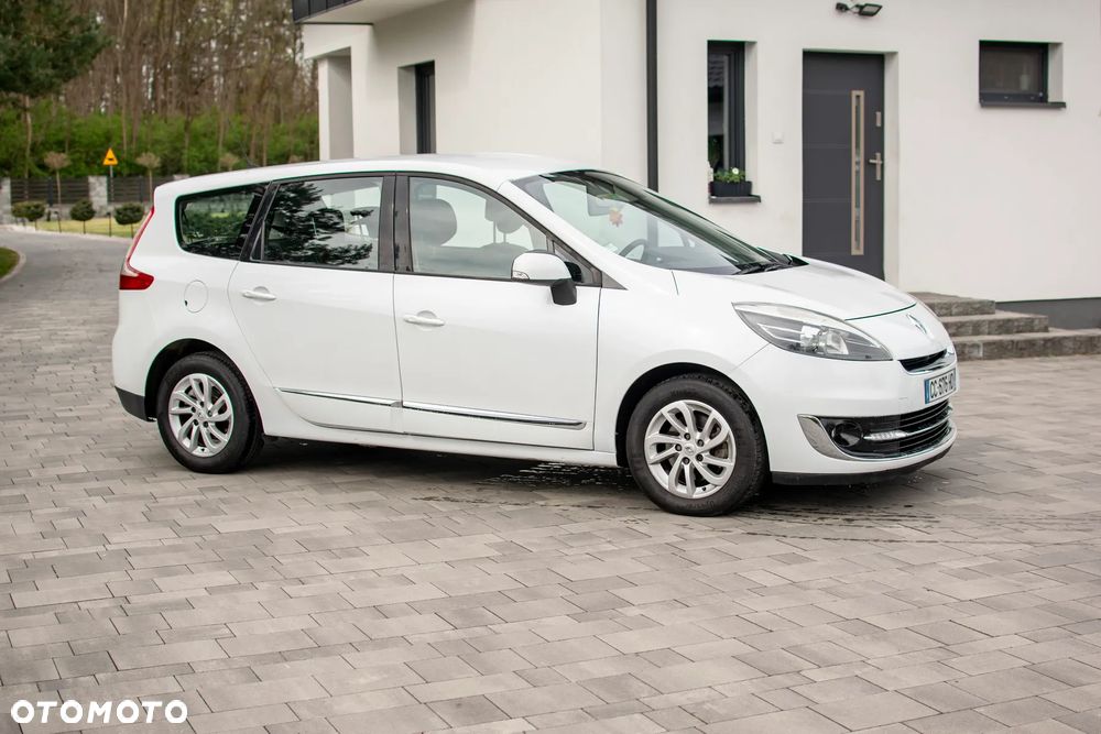 Renault Grand Scenic - 12
