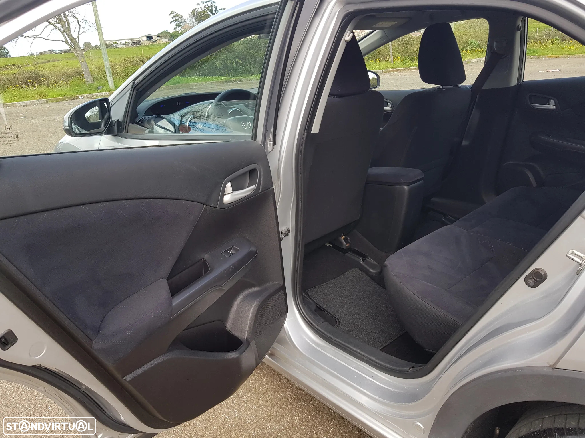Honda Civic 1.6 i-DTEC Executive - 29