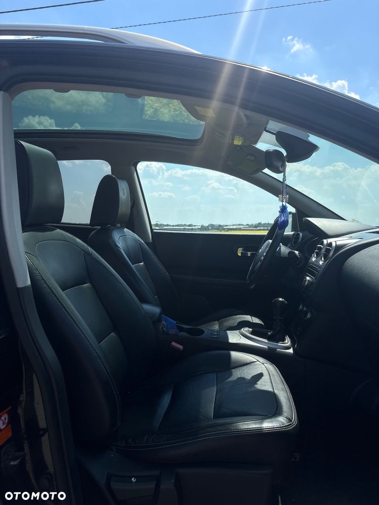 Nissan Qashqai+2 2.0 Tekna Premium - 6