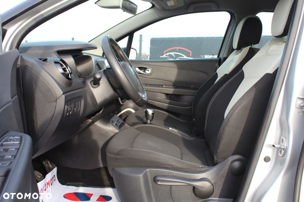 Renault Captur - 24