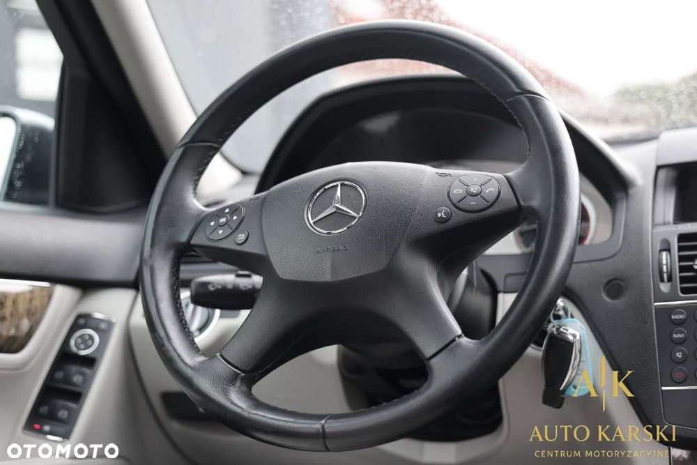 Mercedes-Benz Klasa C - 31