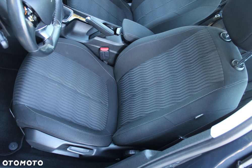 Peugeot 308 1.6 e-HDi Active S&S - 17