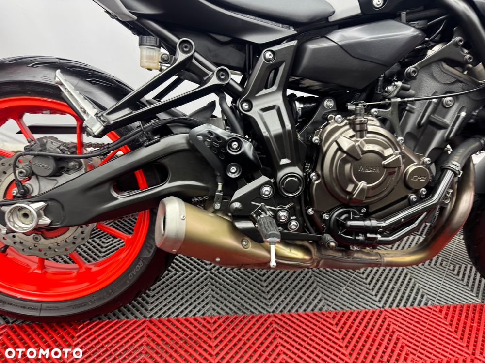 Yamaha MT - 32