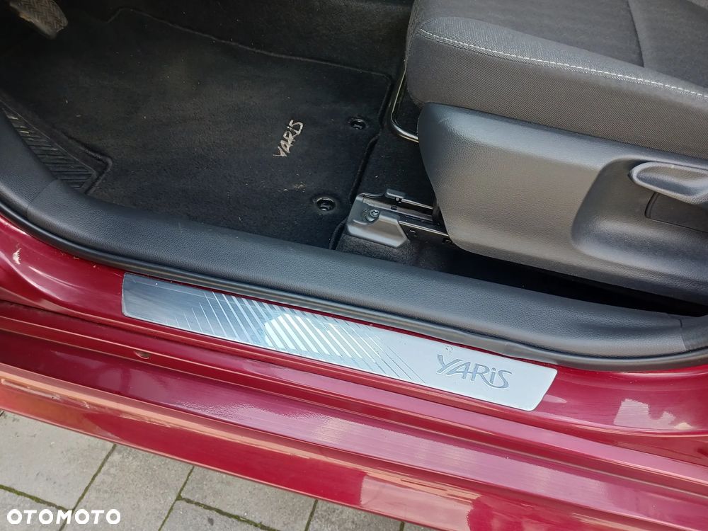 Toyota Yaris 1.5 VVT-iE Elegant - 14