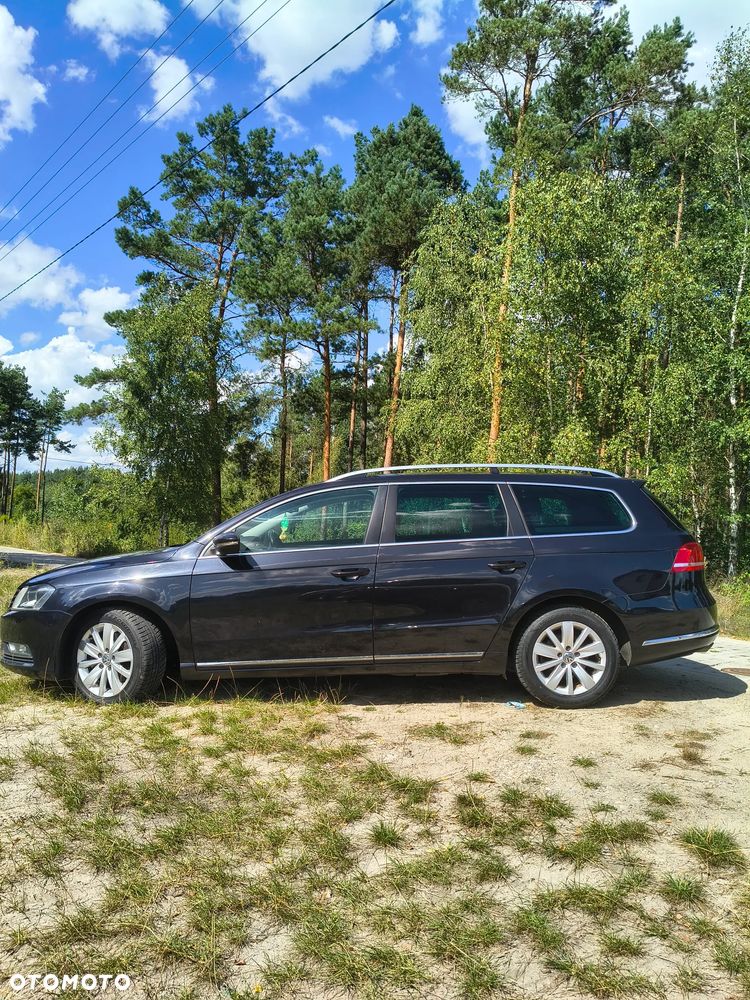 Volkswagen Passat 2.0 TDI Comfortline - 8