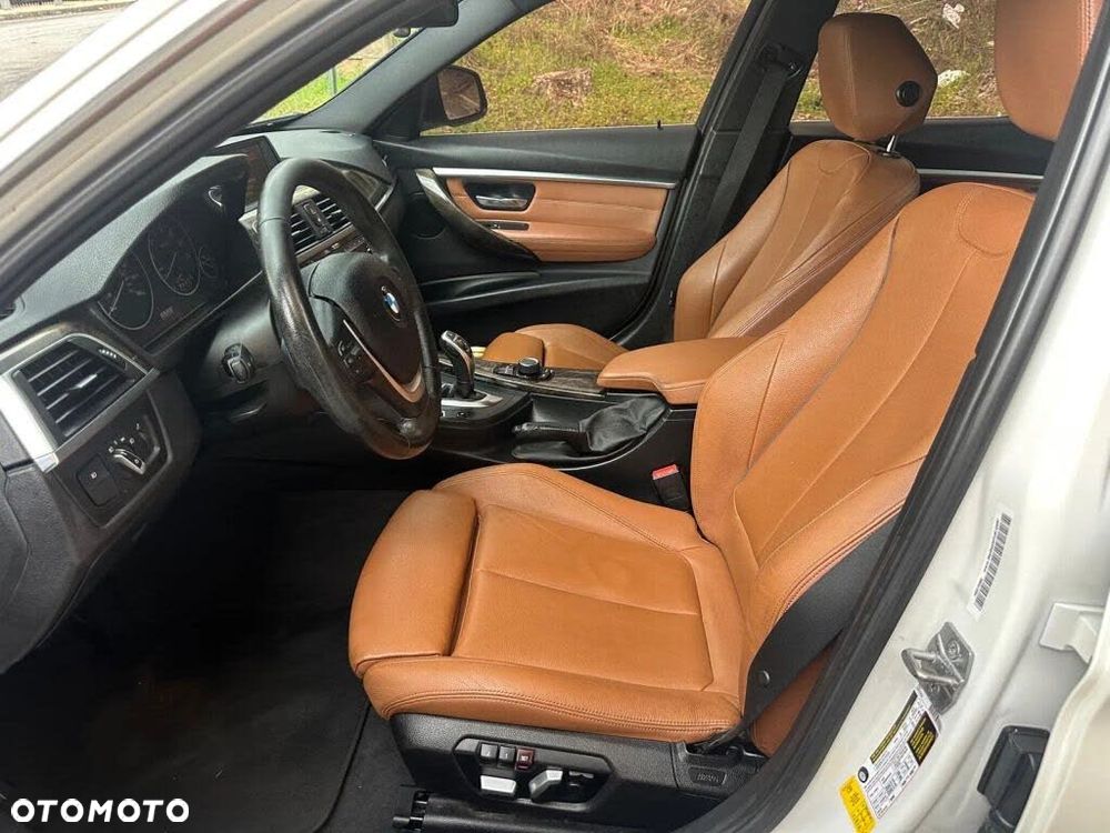 BMW Seria 3 330i - 7