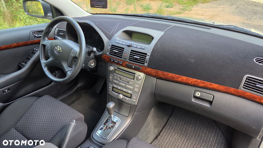 Toyota Avensis 2.0 VVT-i Automatik Sol - 24