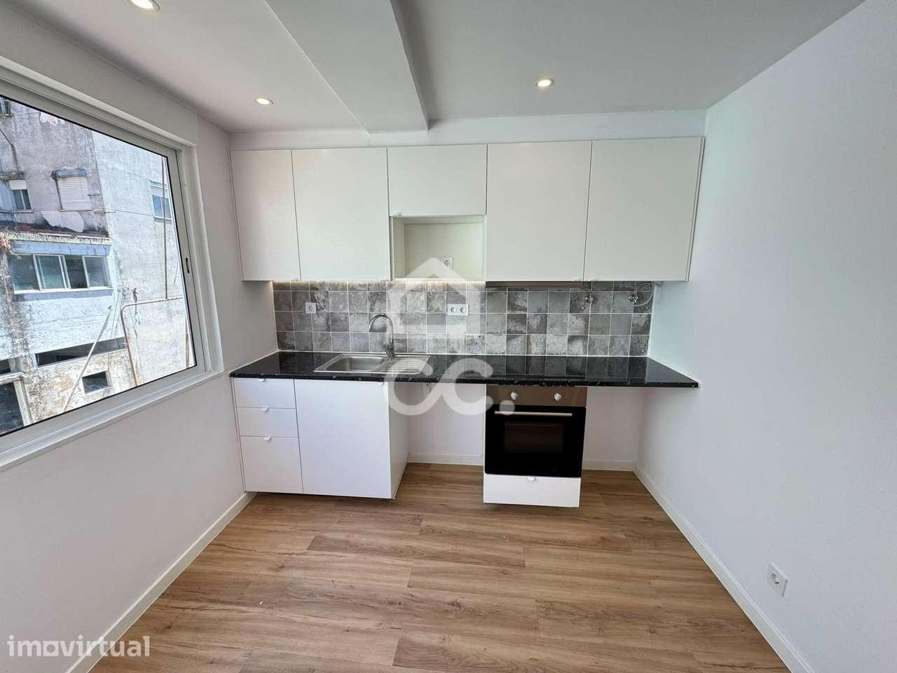 T2 Totalmente Remodelado em Queluz | Pronto a Habitar - Grande imagem: 4/16
