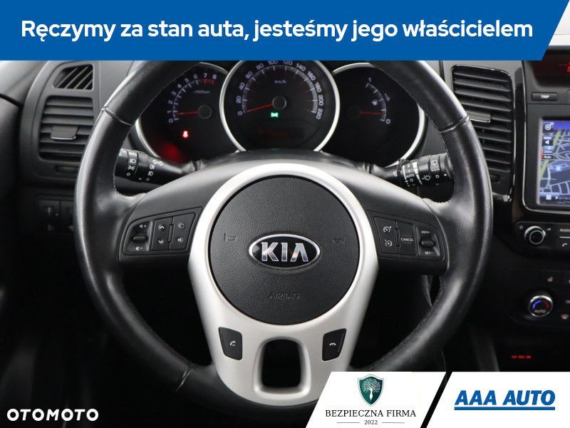 Kia Venga - 17