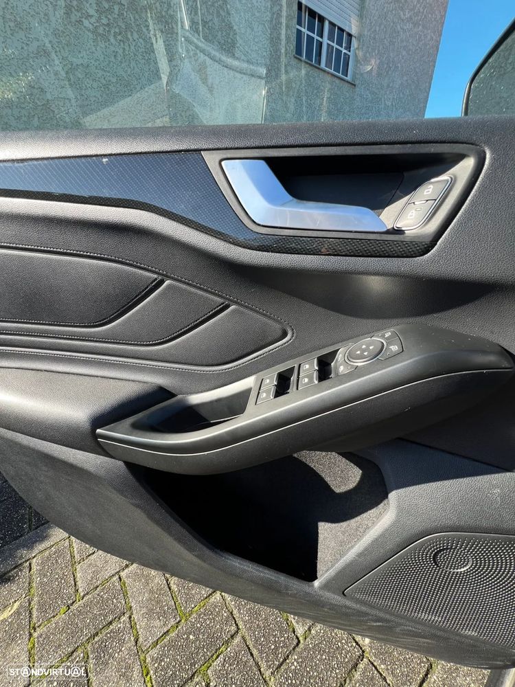 Ford Focus 1.5 TDCi EcoBlue ST-Line - 18