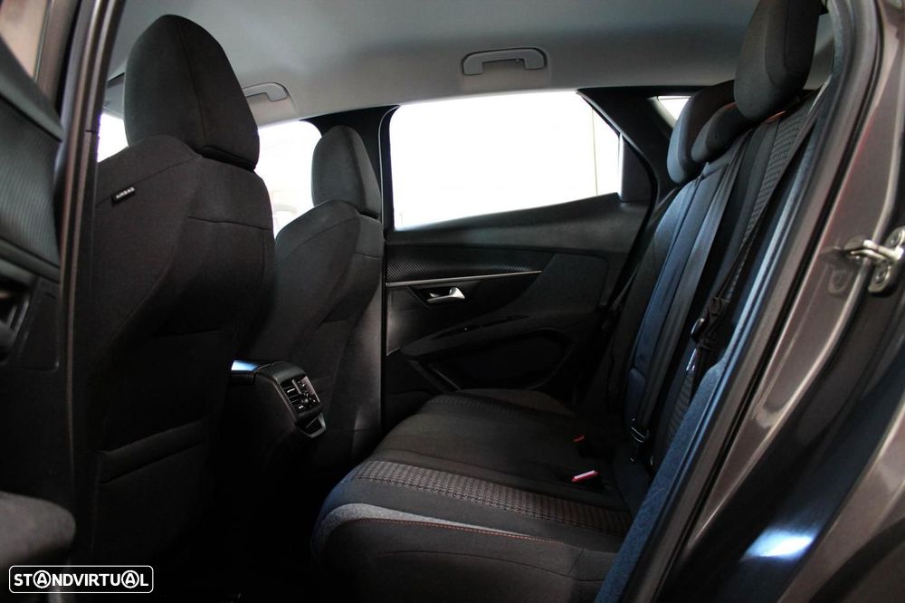 Peugeot 3008 1.5 BlueHDi Style - 13