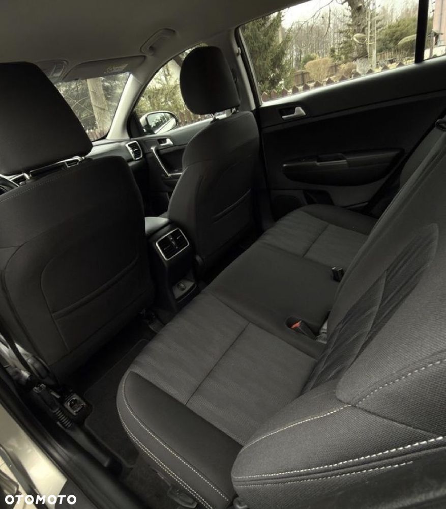 Kia Sportage - 10
