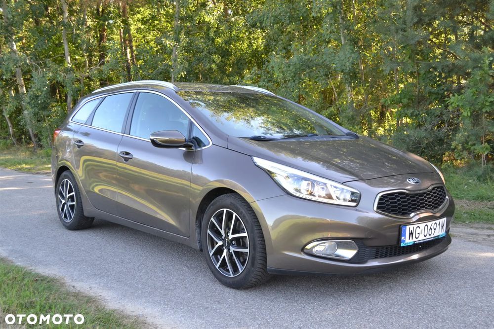 Kia Ceed 1.6 GDI ISG Platinum Edition - 2