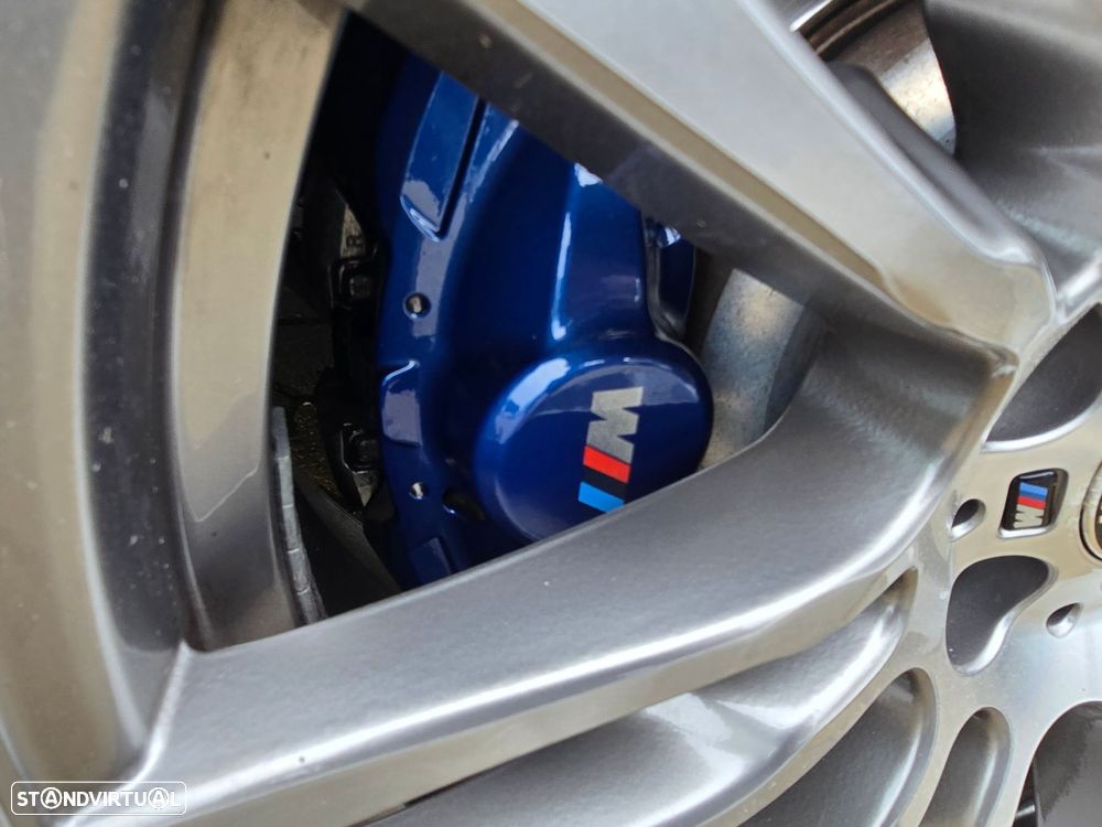 BMW 330 e iPerformance Pack M Shadow - 19