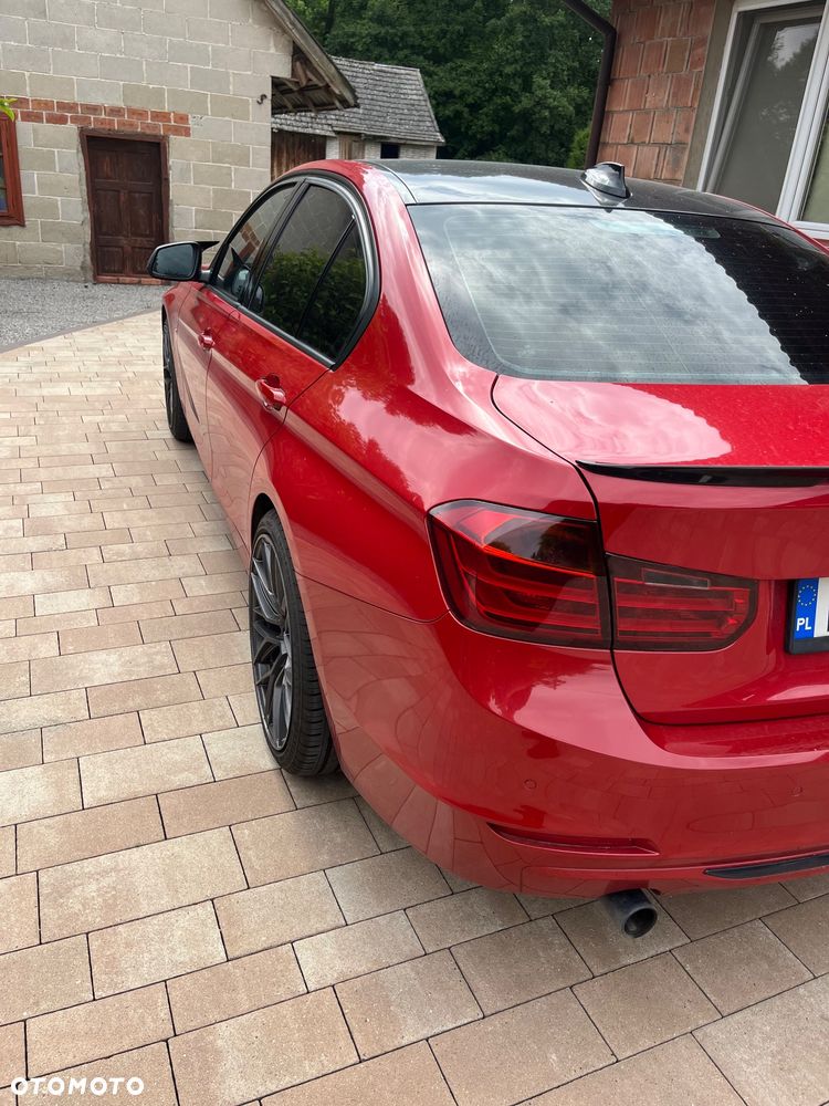 BMW Seria 3 320d Sport Line - 8