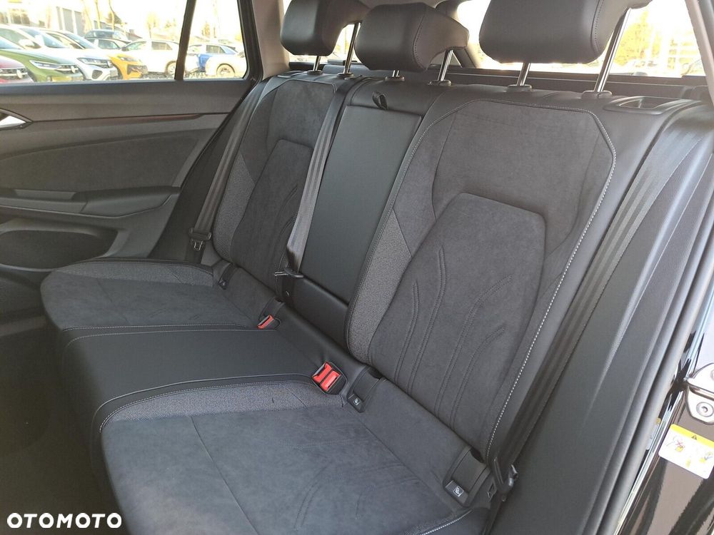 Volkswagen Golf Variant - 16