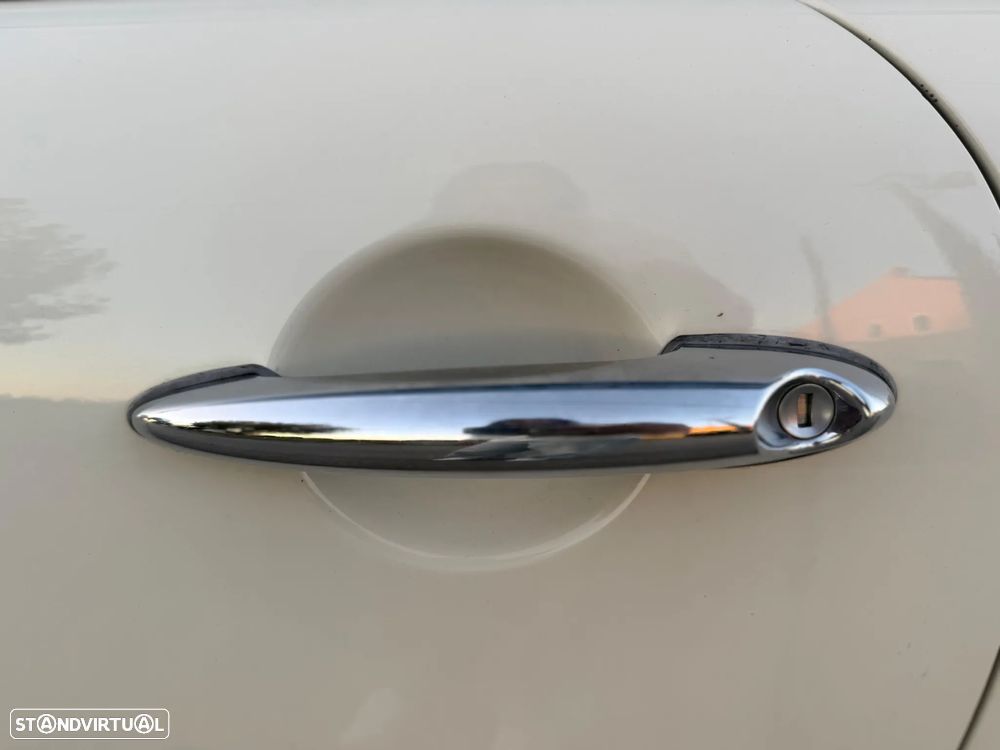 MINI Cabrio Cooper - 16