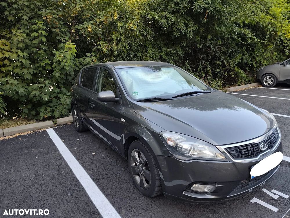 Kia Ceed 1.4 CVVT ISG Attract - 3