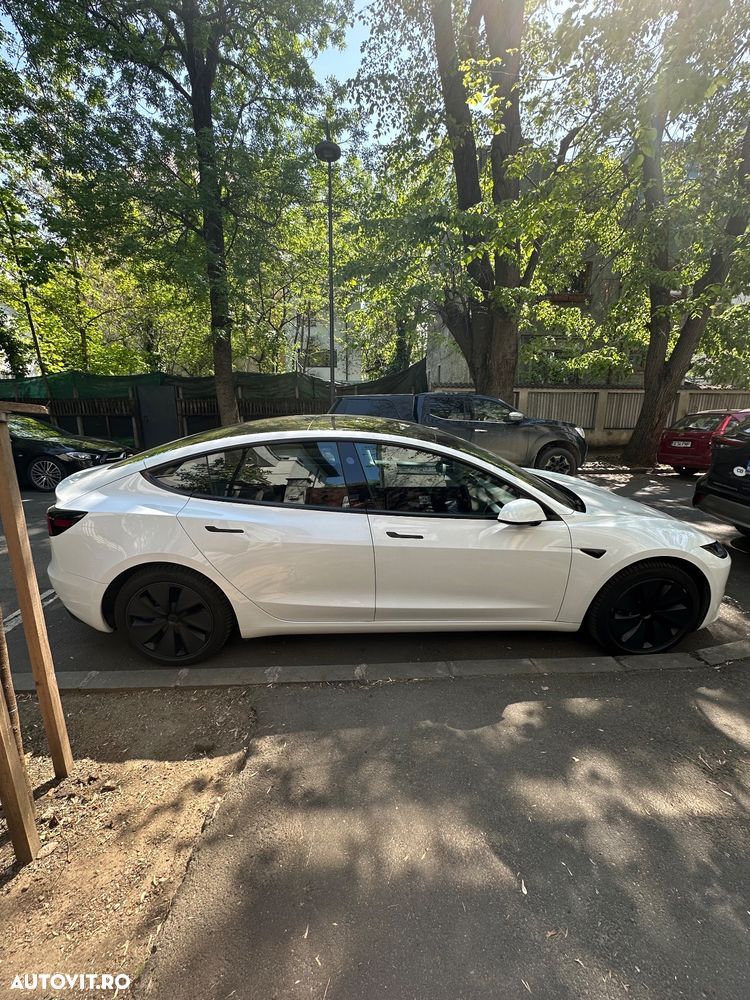 Tesla Model 3 Long Range - 8