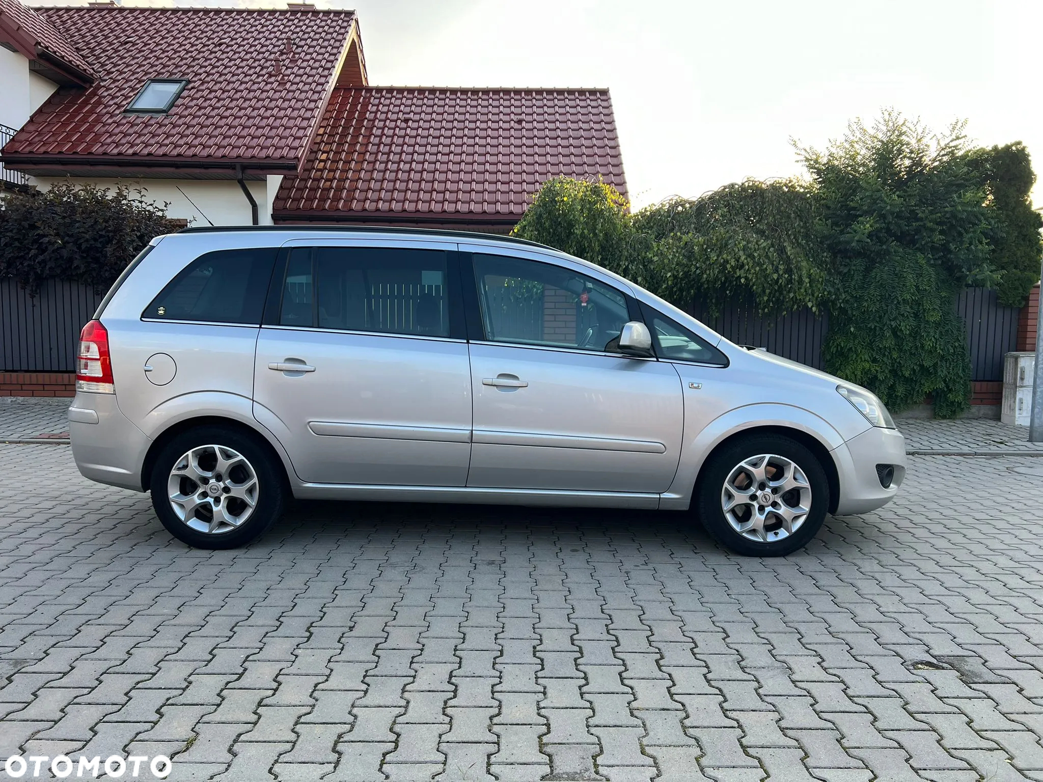 Opel Zafira 1.9 CDTI Enjoy - 2
