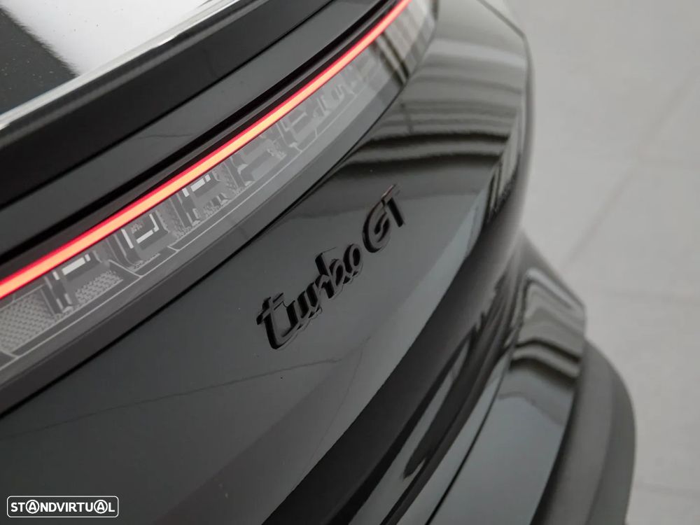 Porsche Taycan Turbo GT - 5