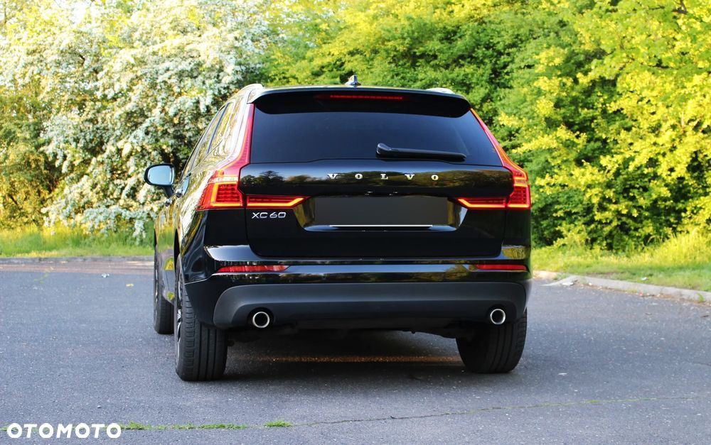 Volvo XC 60 B4 D Geartronic Momentum Pro - 8