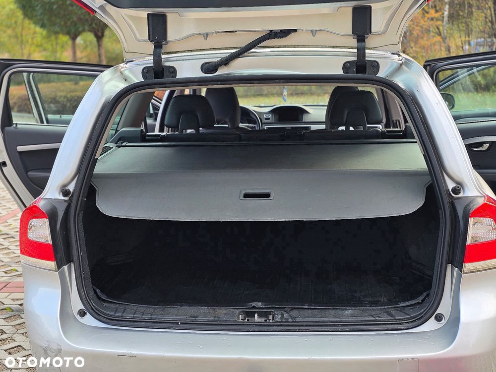 Volvo V70 D3 Drive-E Momentum - 22