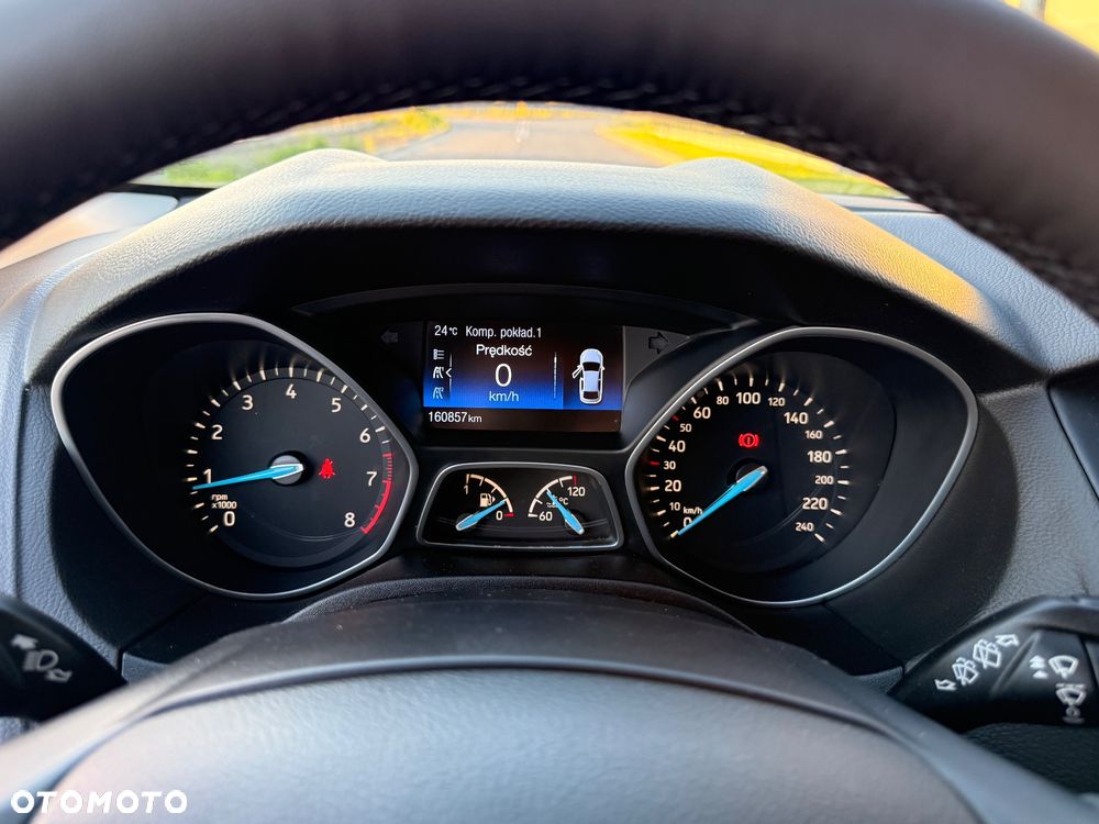 Ford Focus 1.6 Titanium - 33