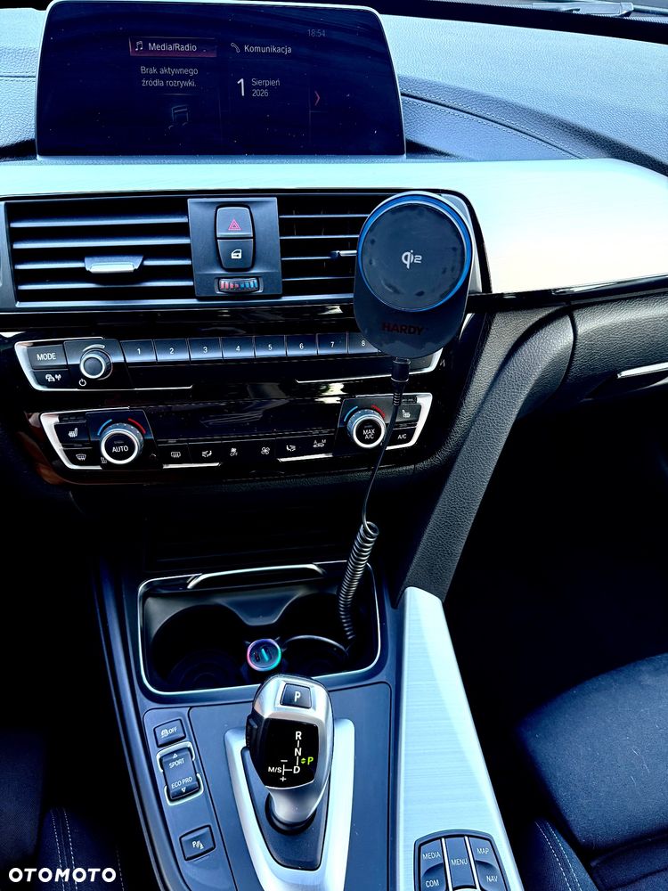 BMW Seria 3 320i xDrive M Sport - 13