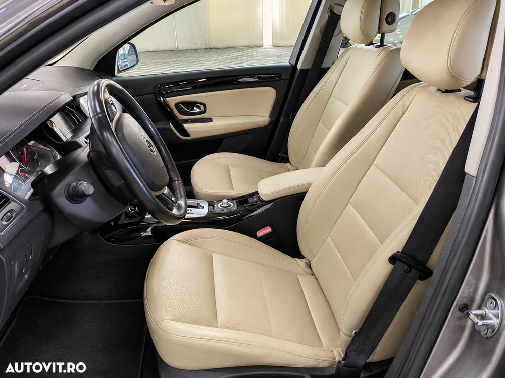 Renault Laguna dCi 110 FAP EDC Paris - 11