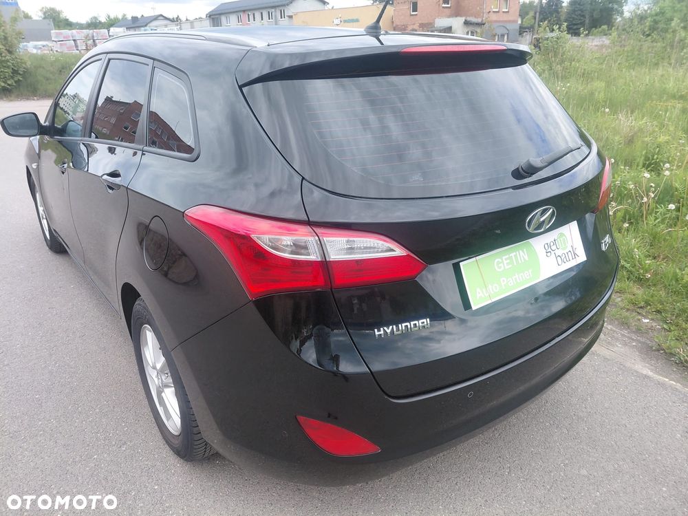Hyundai i30 blue 1.6 GDI Style - 3