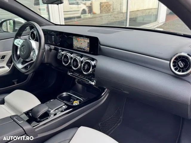 Mercedes-Benz A - 6