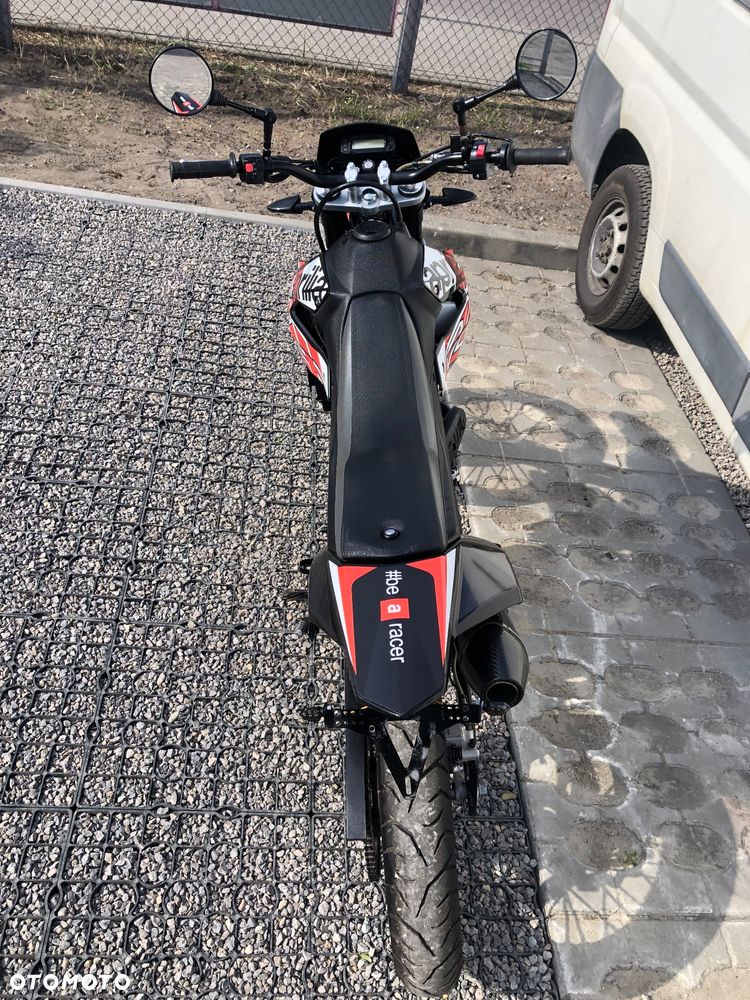 Aprilia RX - 9