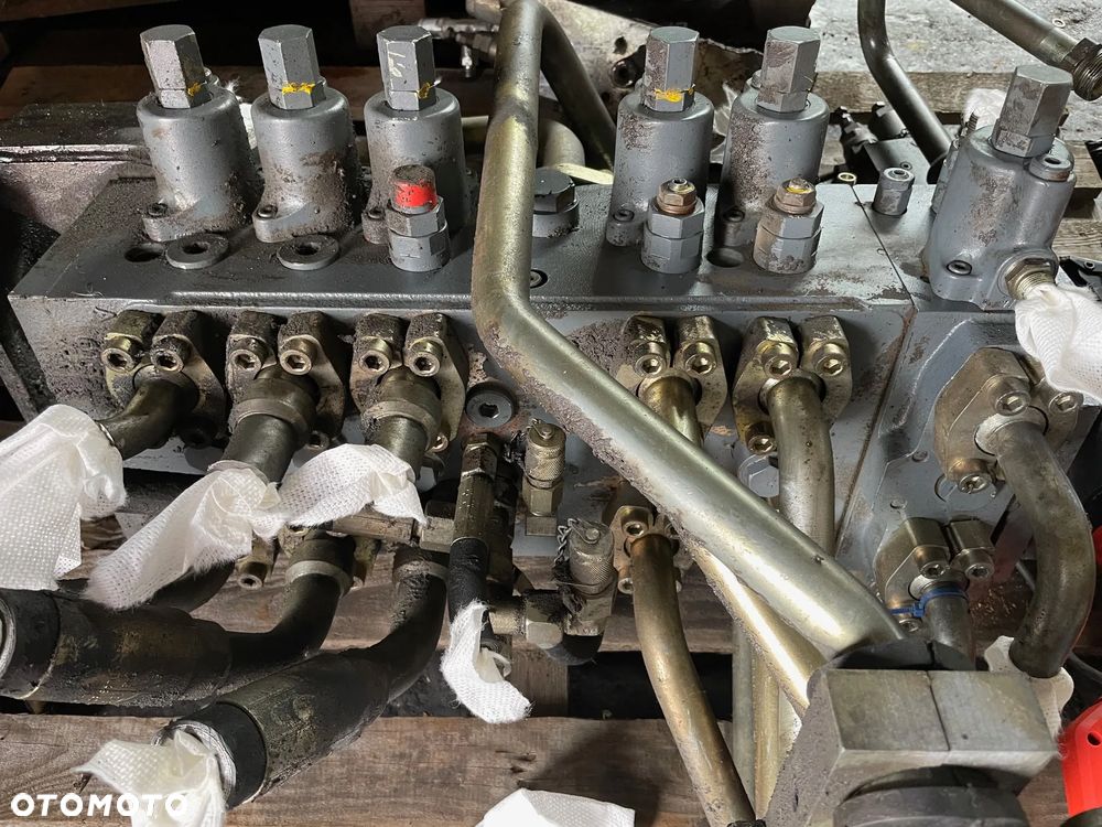 Rozdzielacz główny ATLAS, ATLAS TEREX 1505 1605 TW150 TW160